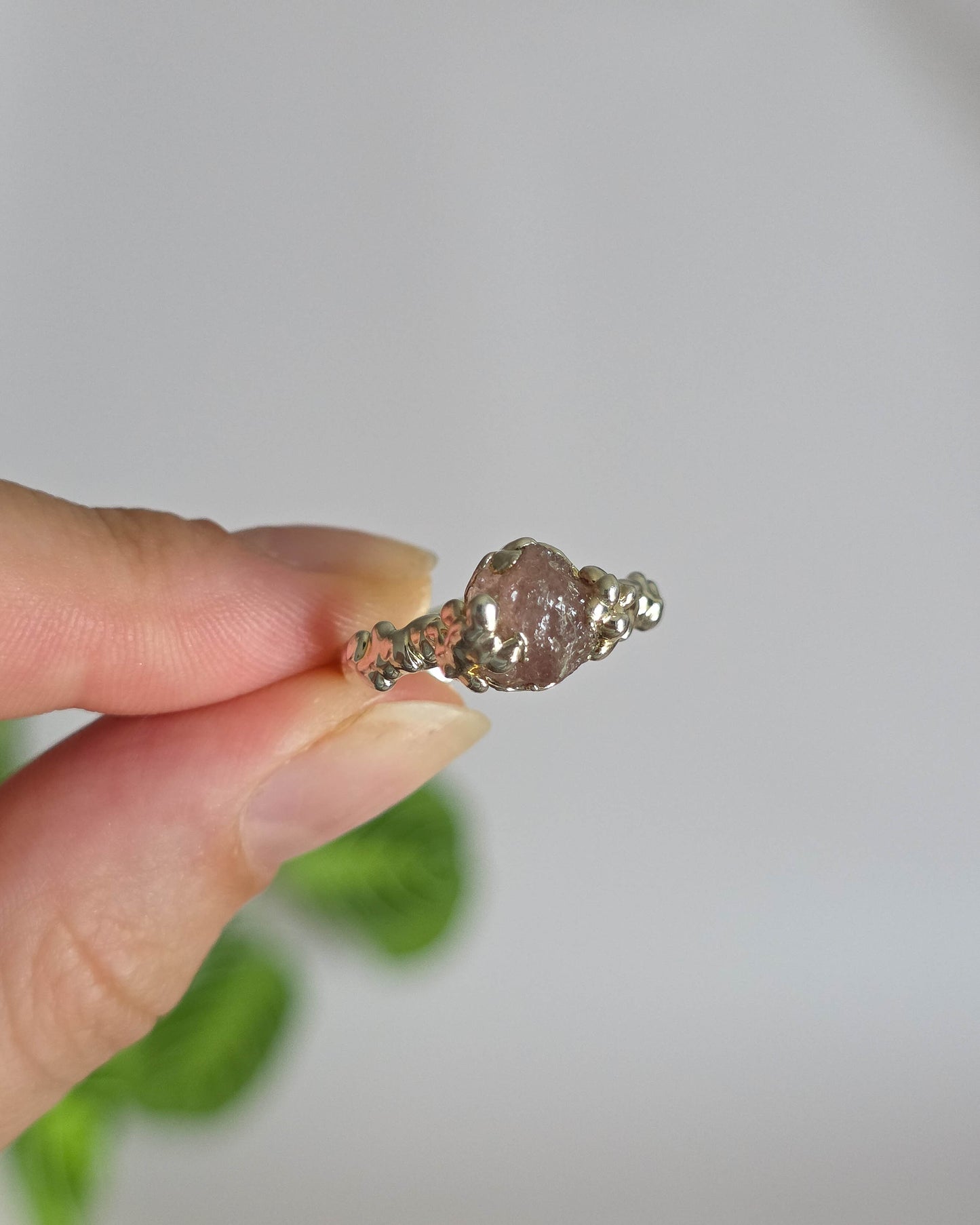 Bague Quartz fraise réglable T52-53