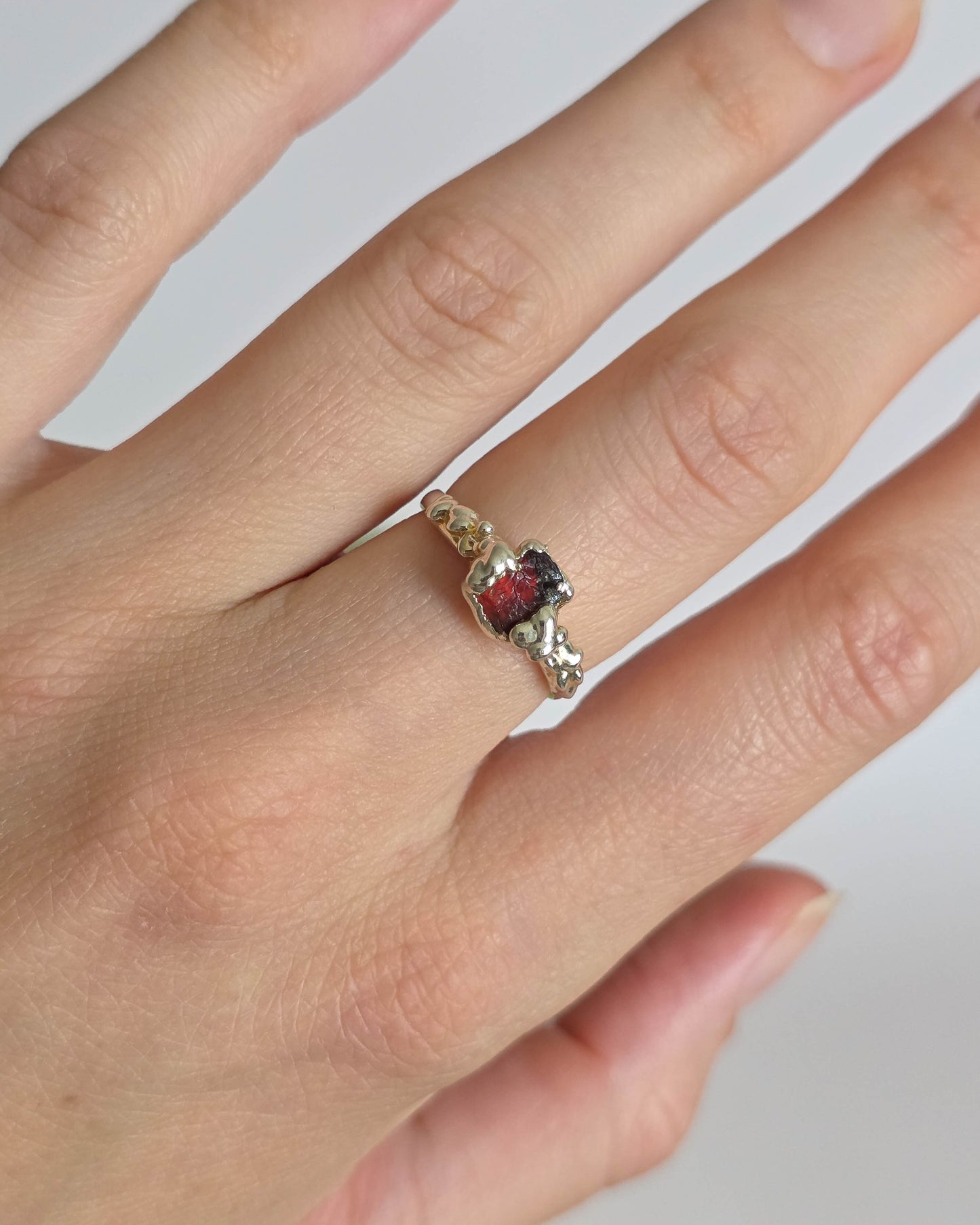 Bague grenat rouge réglable T53-55