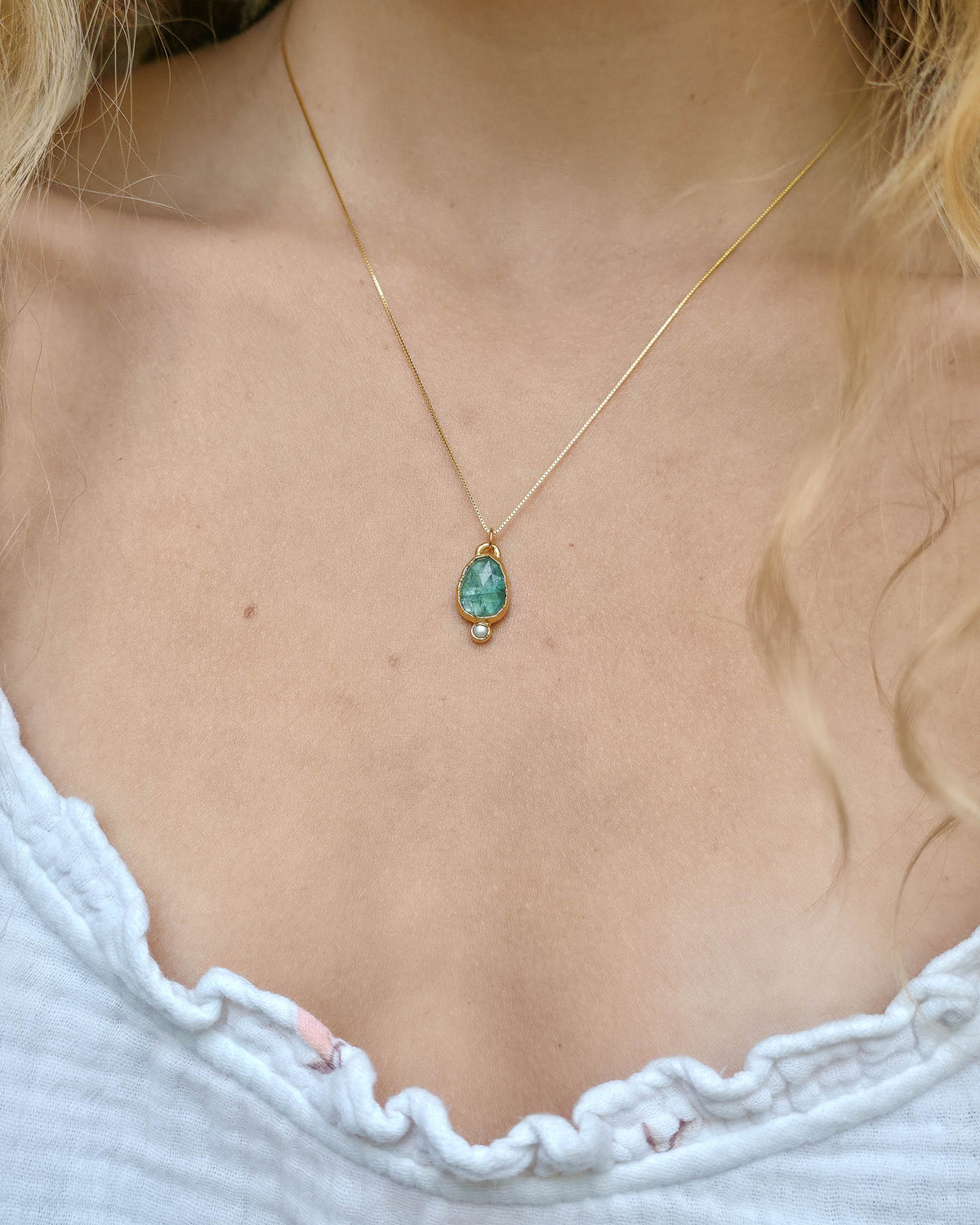 Collier Bleu sel, doré
