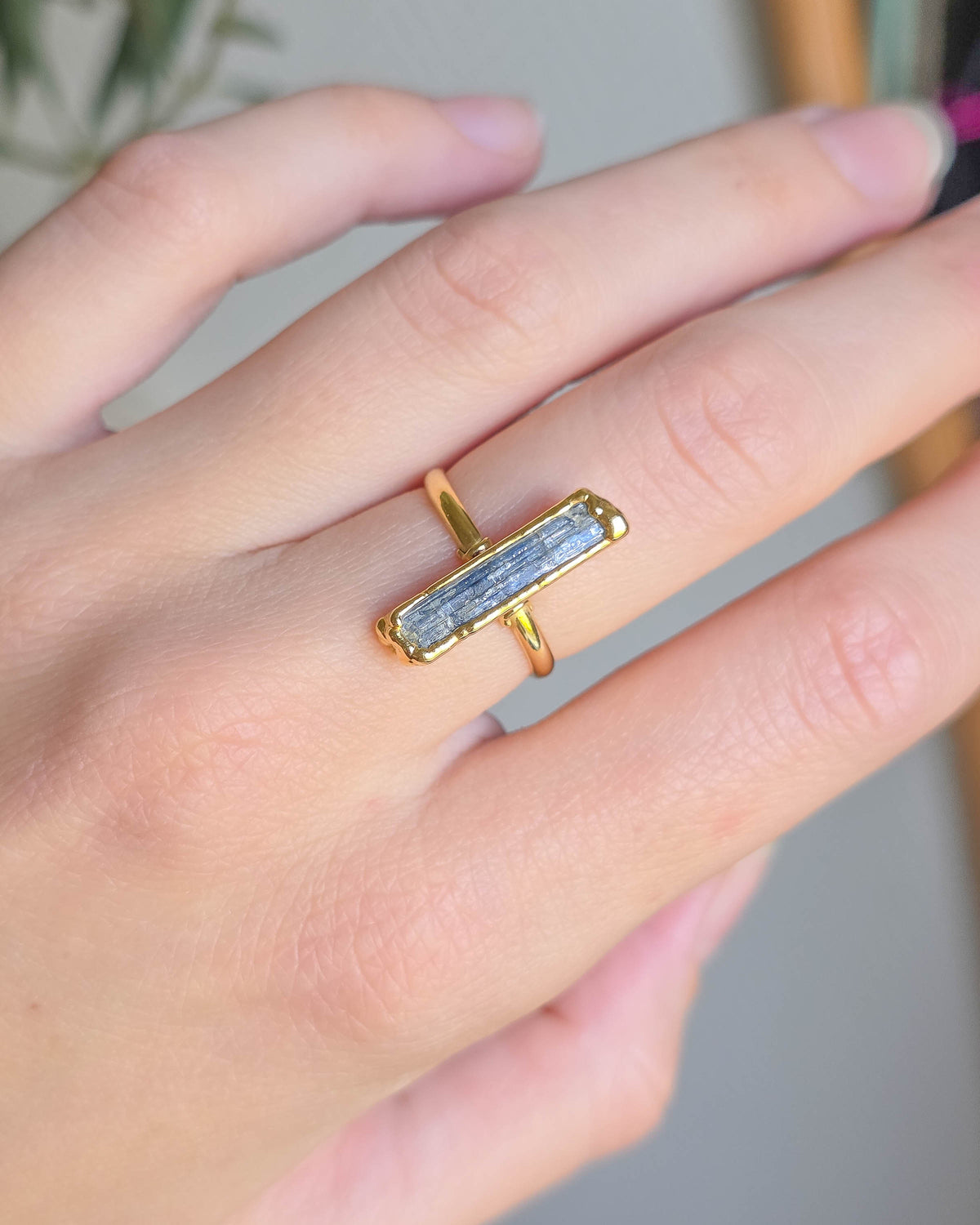 Bague Kyanite brute, précommande