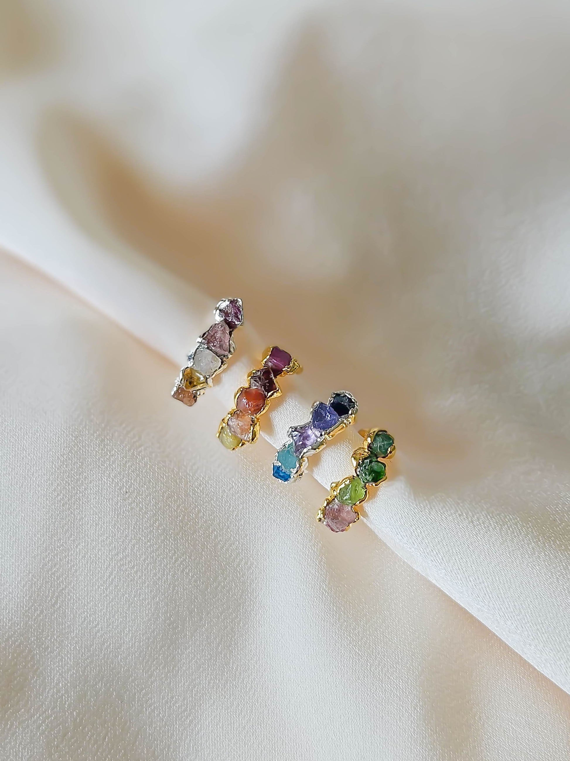 Bijou d’oreille sans perçage orné d’une pierre brute, modèle Saisons à composer soi-même